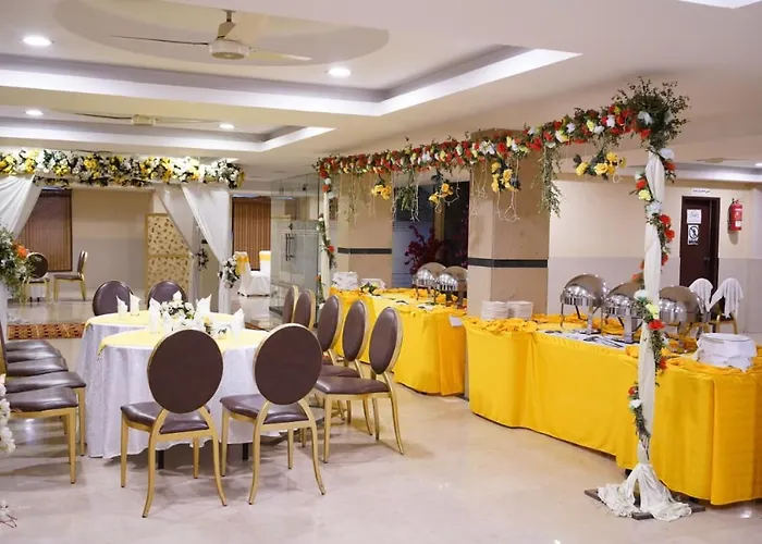 Grace Crown Hotel